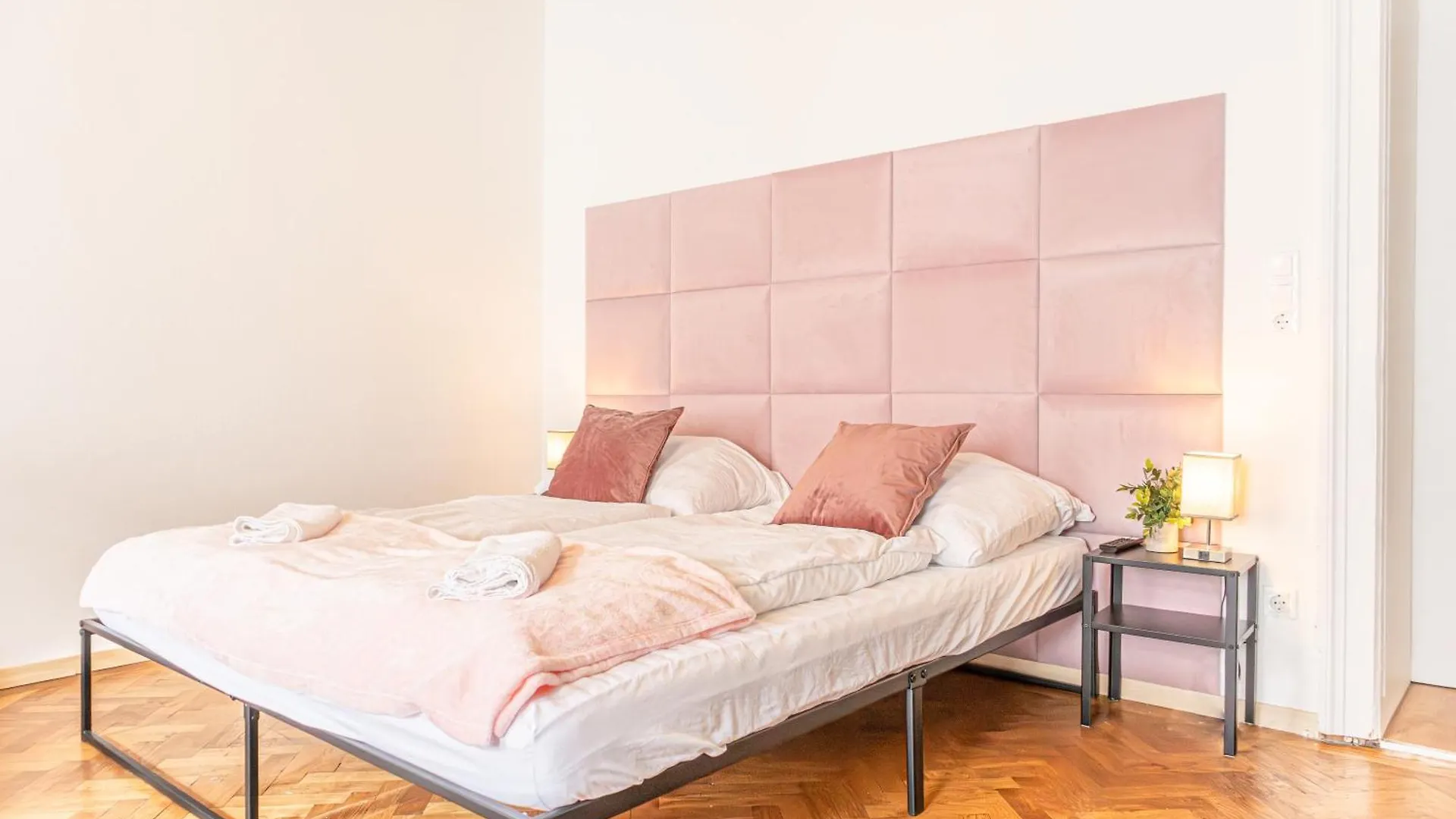 Spacious 3Br Shared Apt. Comfortable And Roomy Vienna 0*,  Austria
